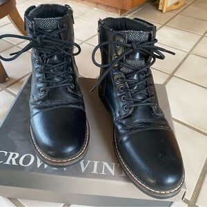 Crown Vintage Black Leather Lace-Up Herringbone Ankle Boots